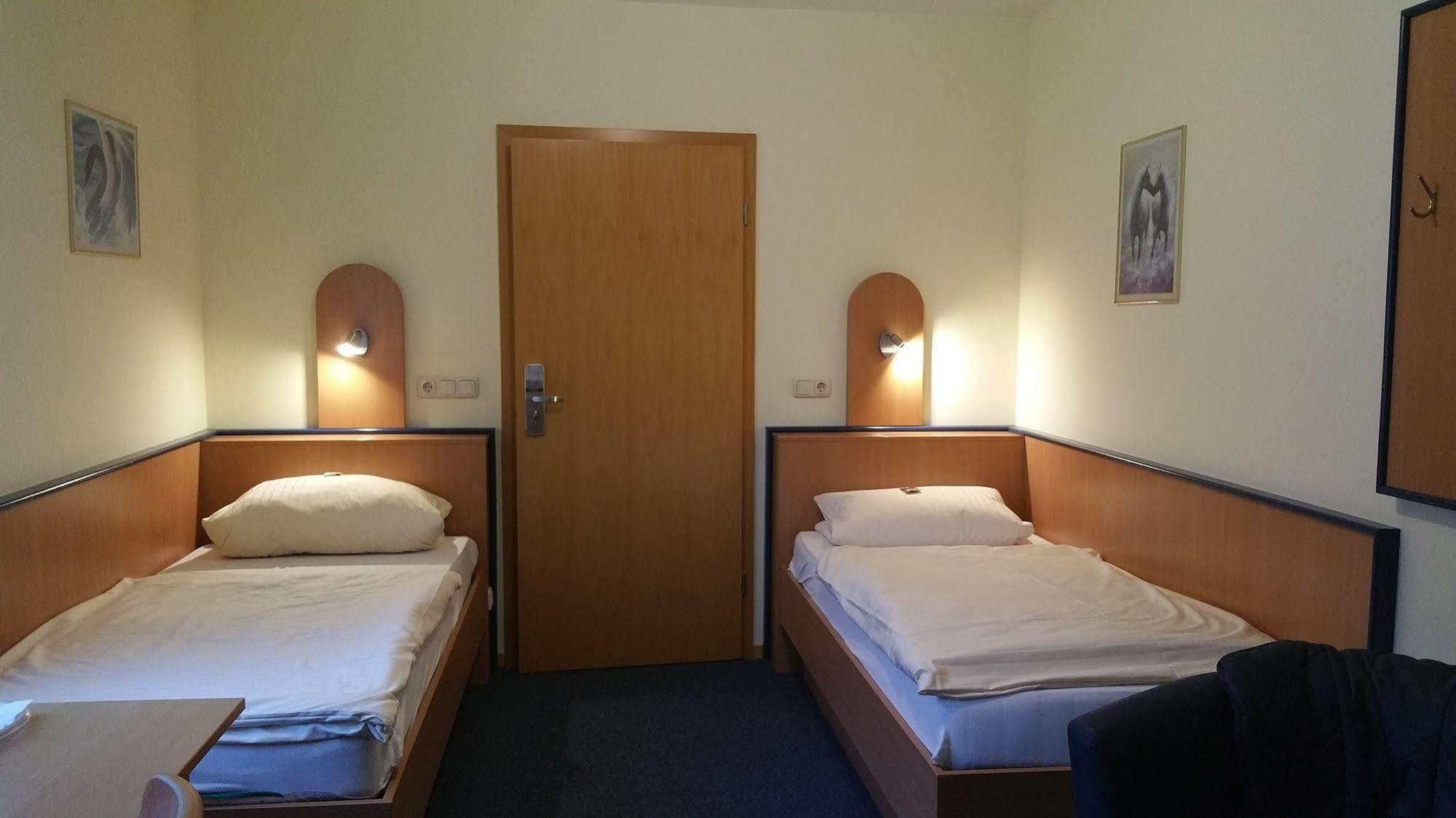 Hotel Muensterer Hof Munster-Sarmsheim Exterior photo